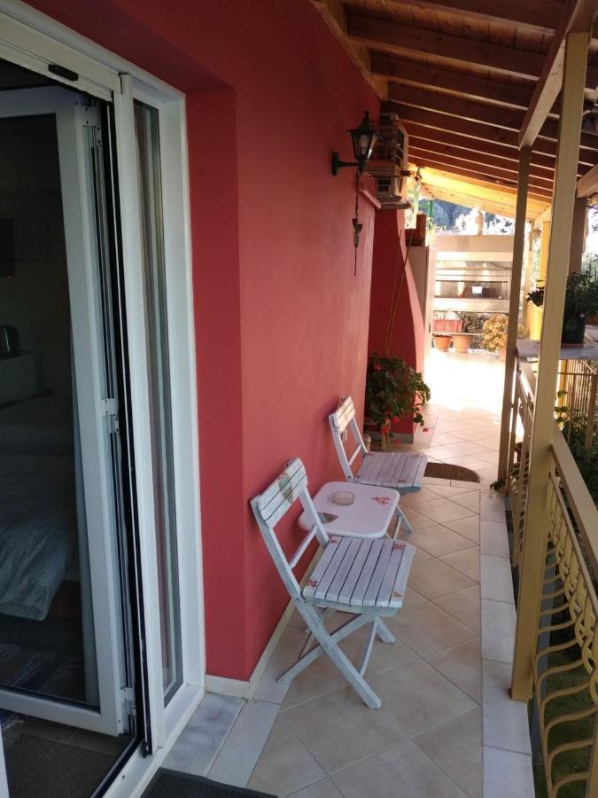 Bed and Breakfast Kostas Walkers Point Dafnata Екстер'єр фото