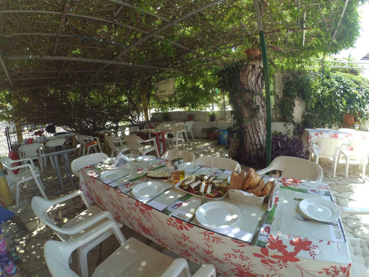 Bed and Breakfast Kostas Walkers Point Dafnata Екстер'єр фото